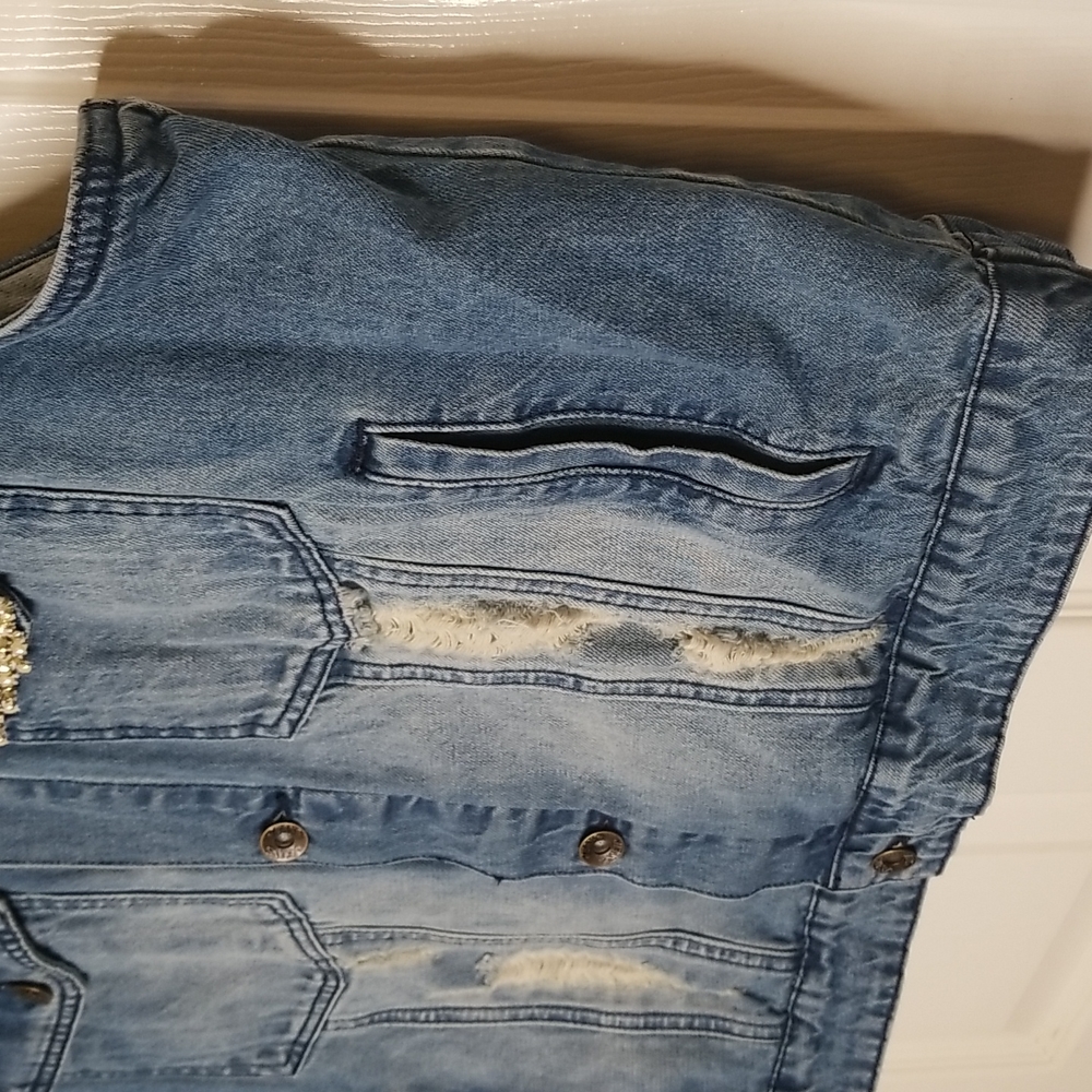 L&B Blue Jean Denim Sleeveless Distressed Vest Jacket Size Large - Picture 3 of 12